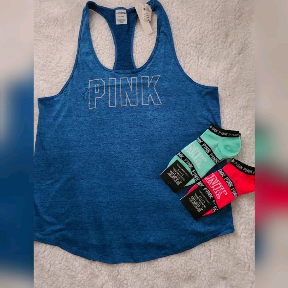 ●SOLD●💗NWT- Tank top and 2 pair of PINK socks!💗